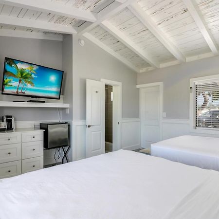 Fiesta Key Rv Resort Standard Room 2 Layton Extérieur photo